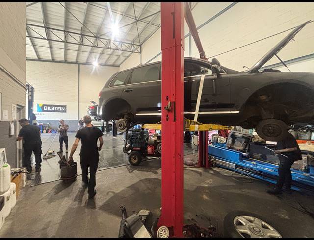 342M² WORKSHOP TO LET IN STIKLAND INDUSTRIAL